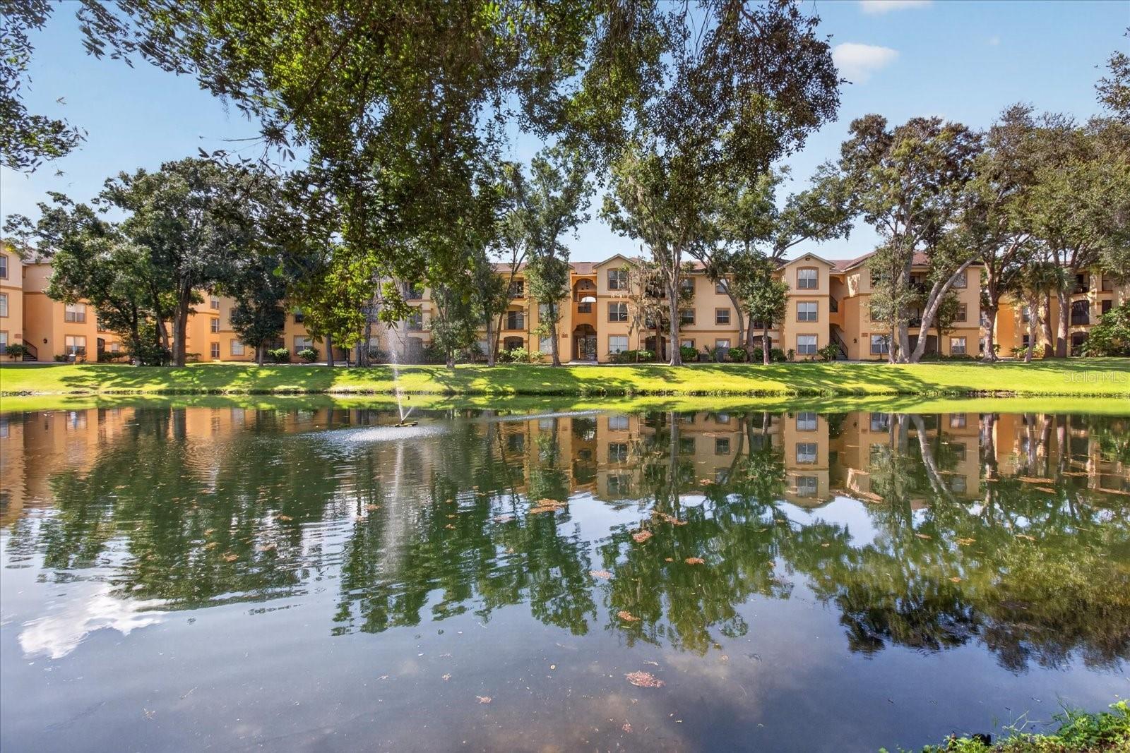 5608 PINNACLE HEIGHTS CIR #305