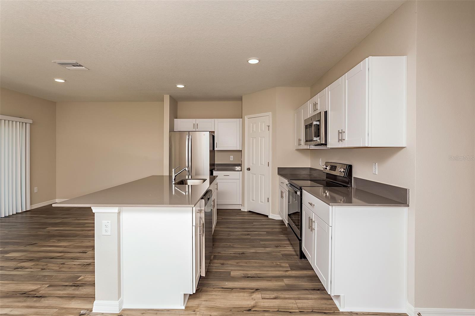 15257 MAUDE LANDING LOOP