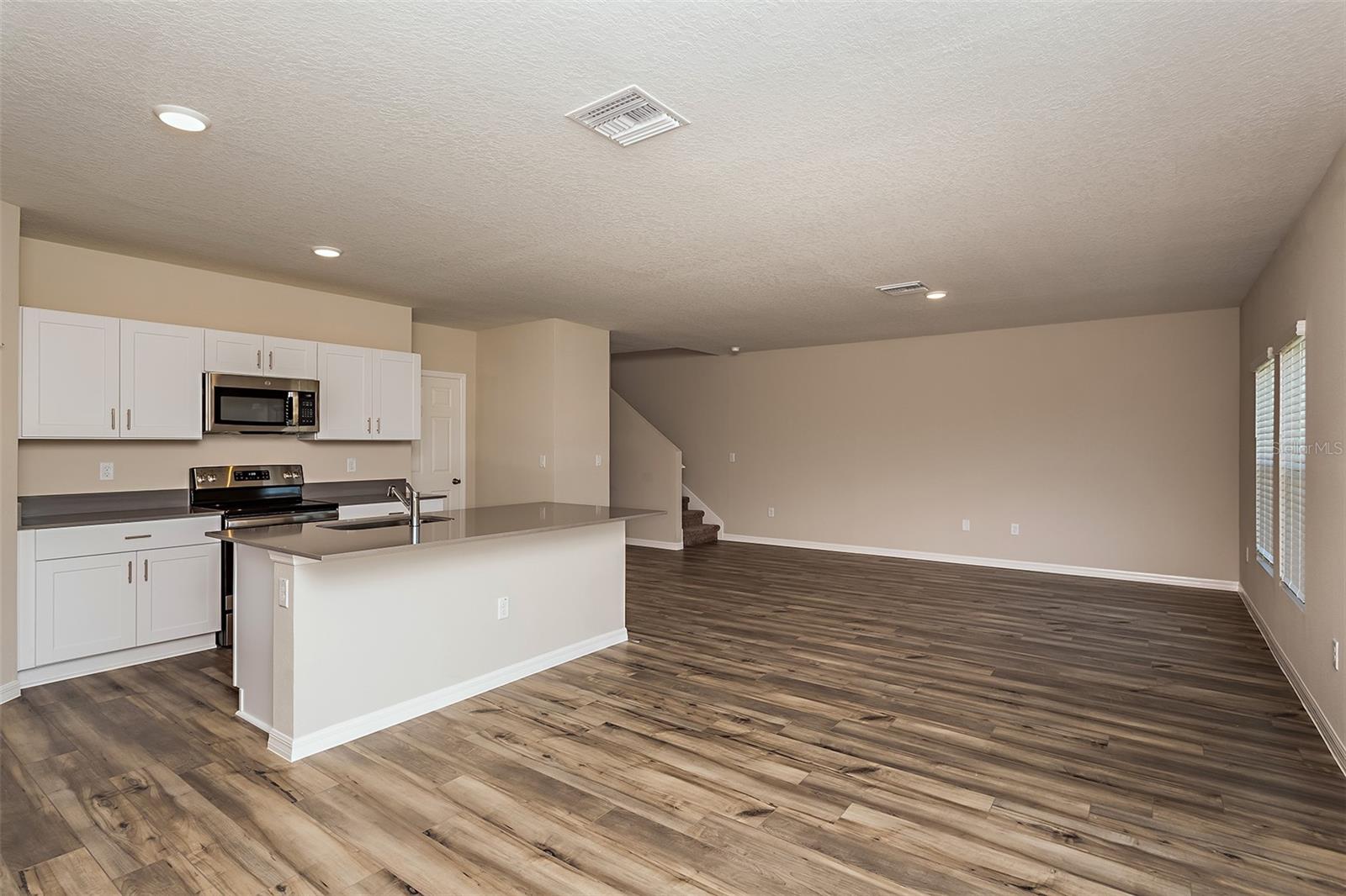 15257 MAUDE LANDING LOOP