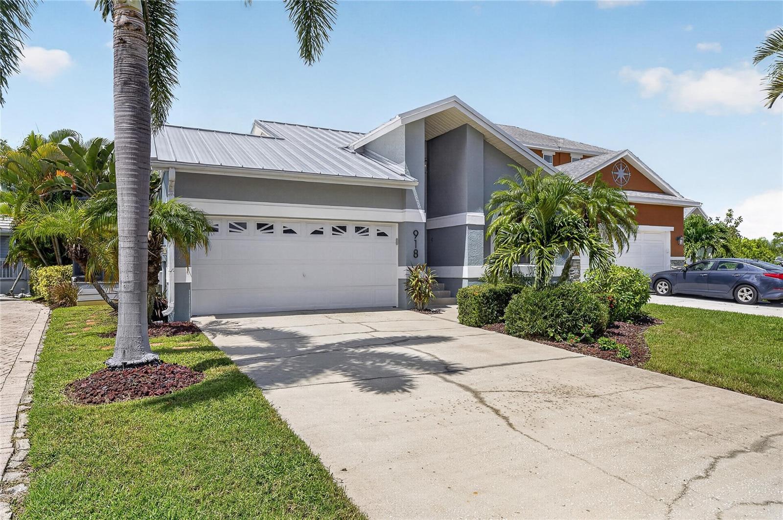 918 SHAGOS DR