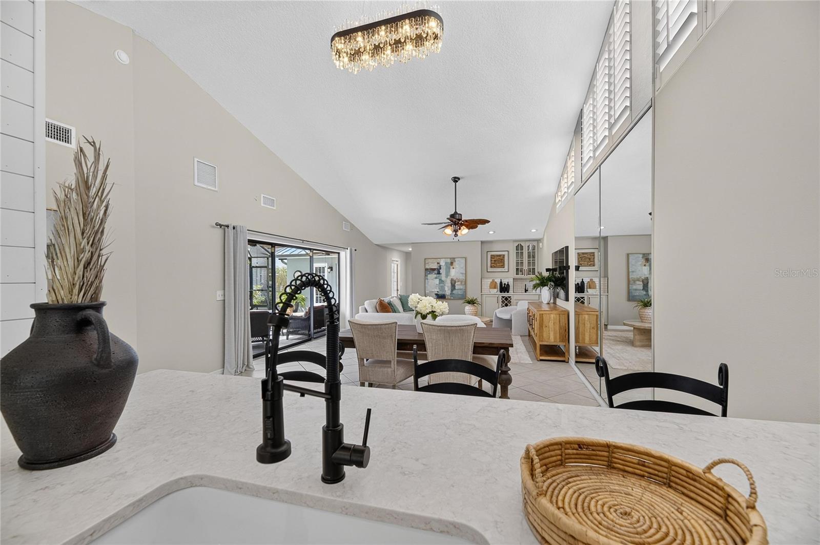 918 SHAGOS DR