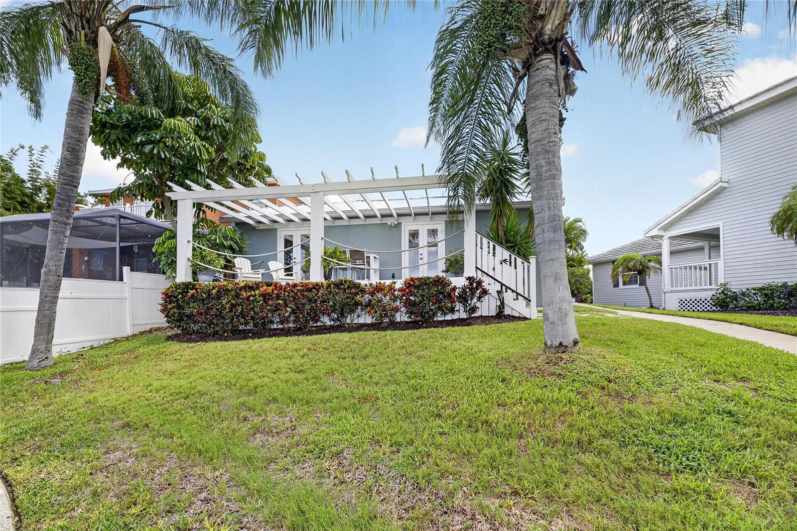 918 SHAGOS DR