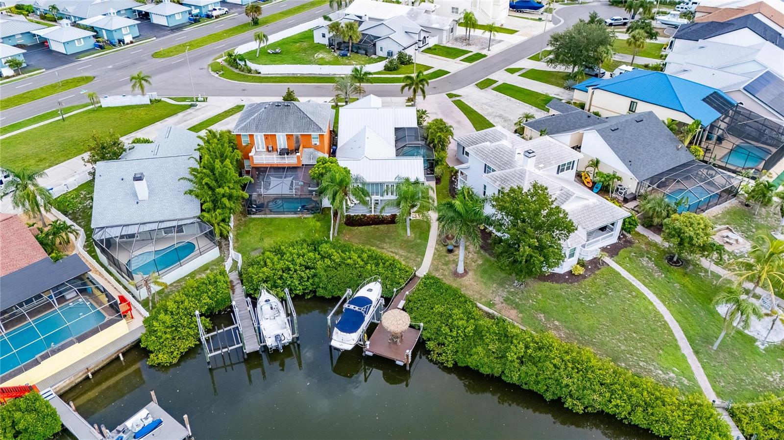 918 SHAGOS DR