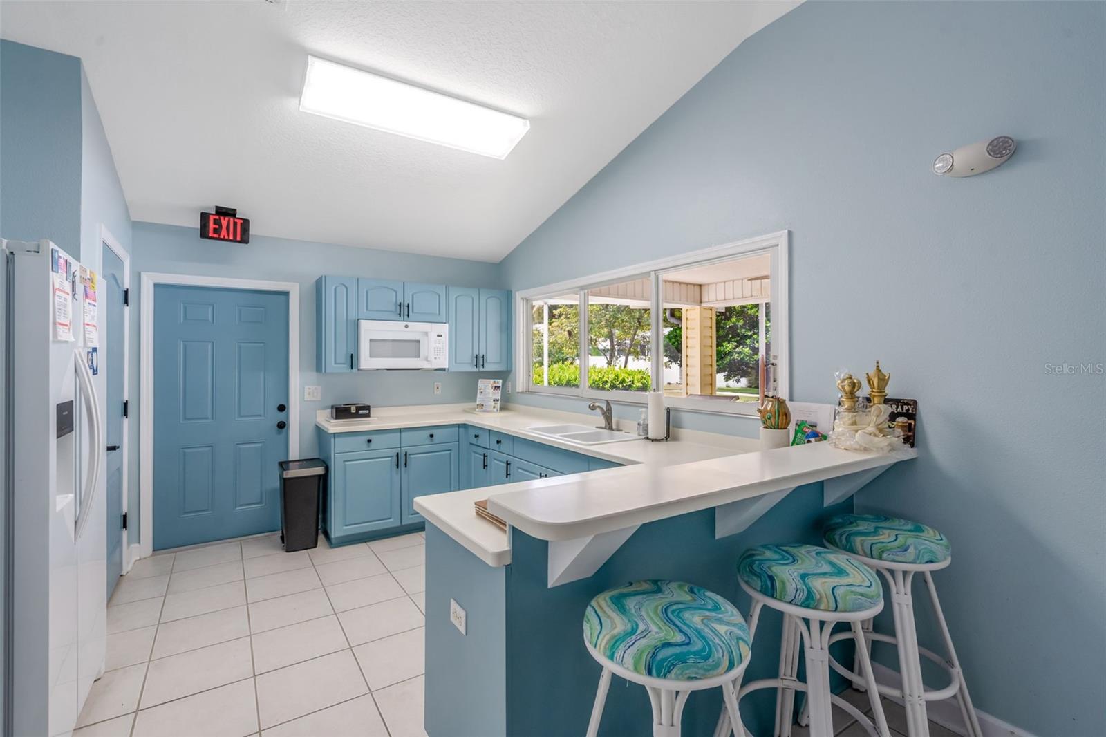 21812 CARSON DR