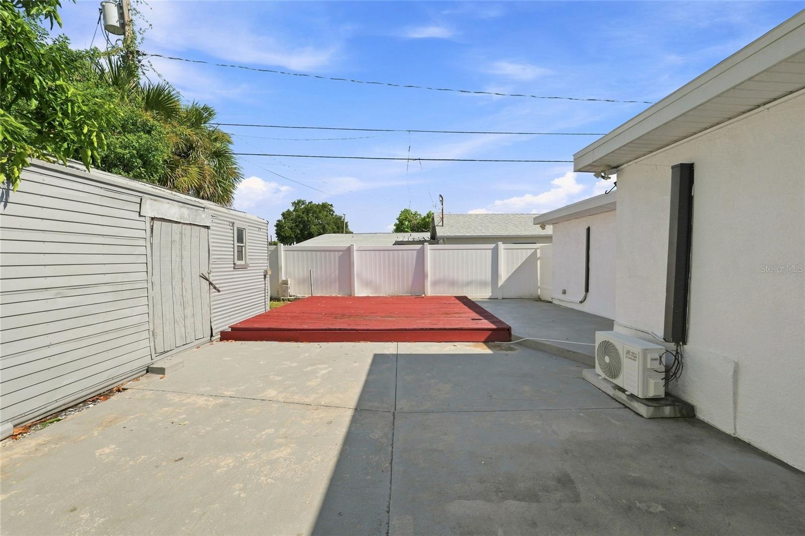 7805 WINSTON LN