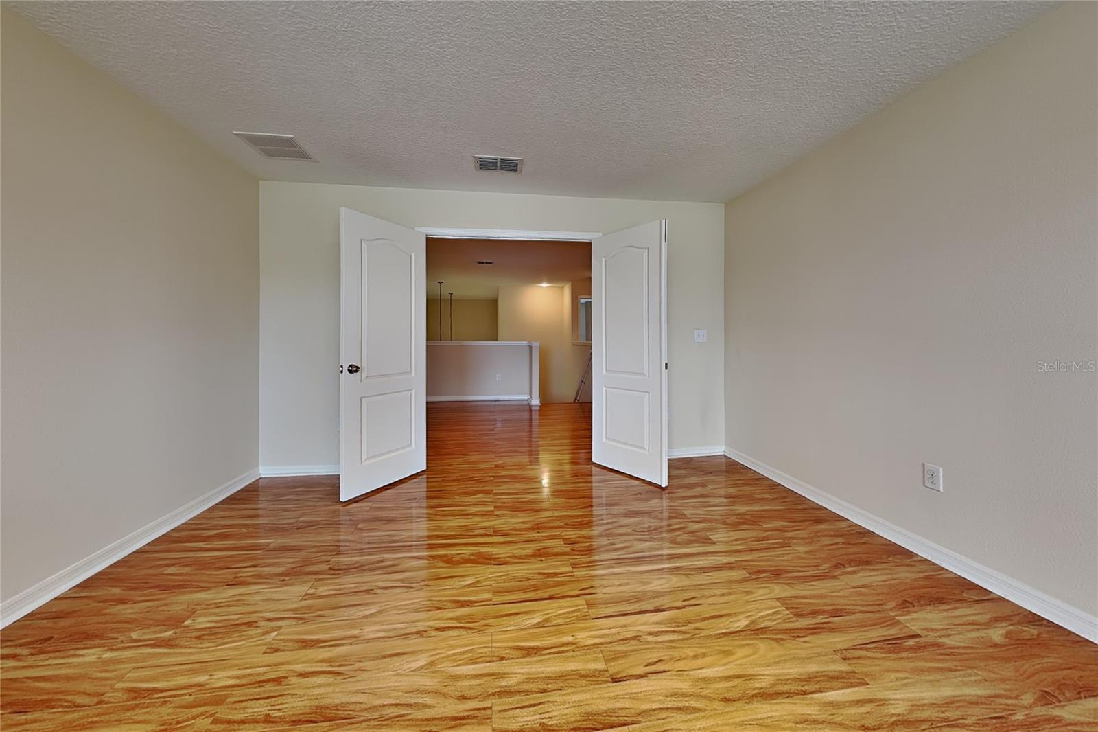 9609 ROYAL FERN CT