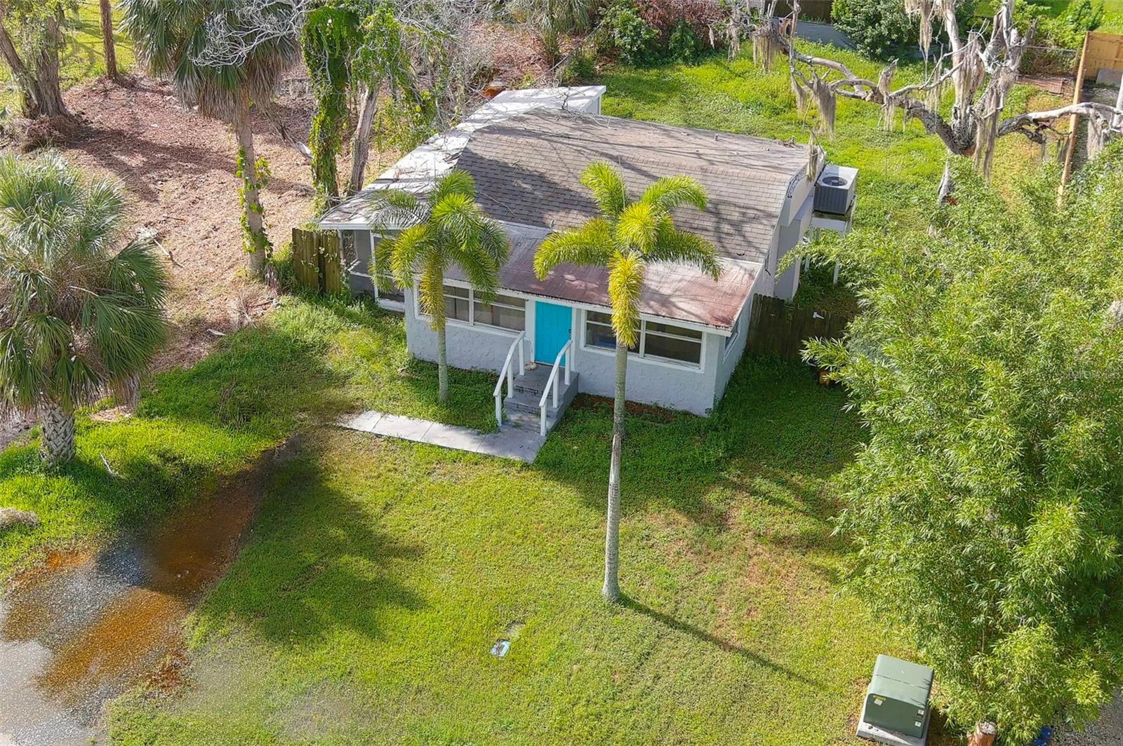 5200 MALLETT DR