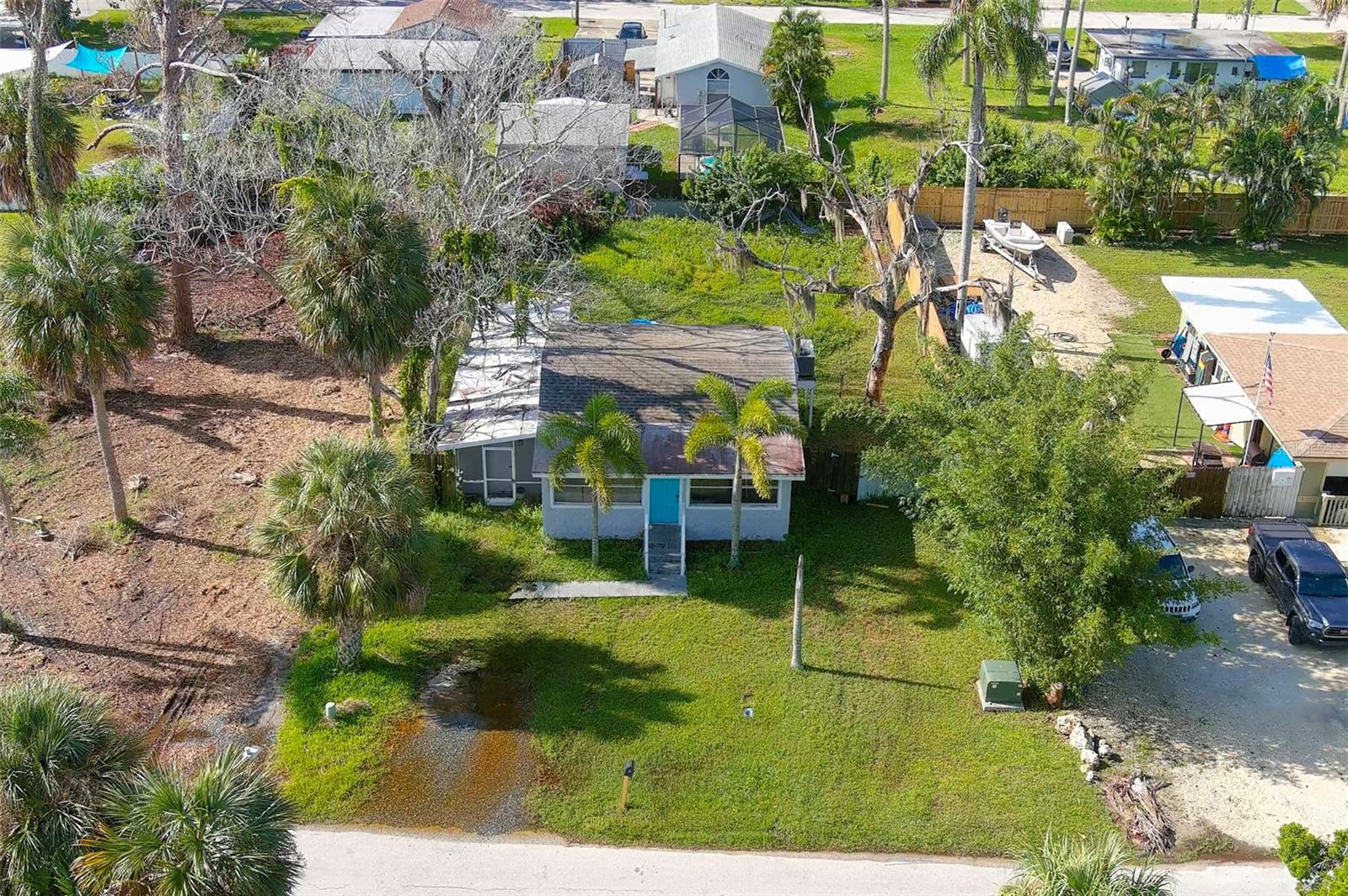 5200 MALLETT DR