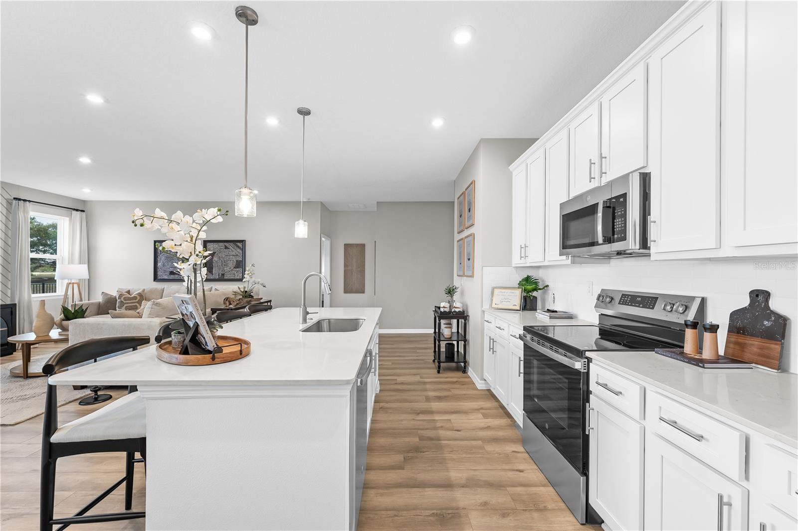 118 ANCHOR LINE DR