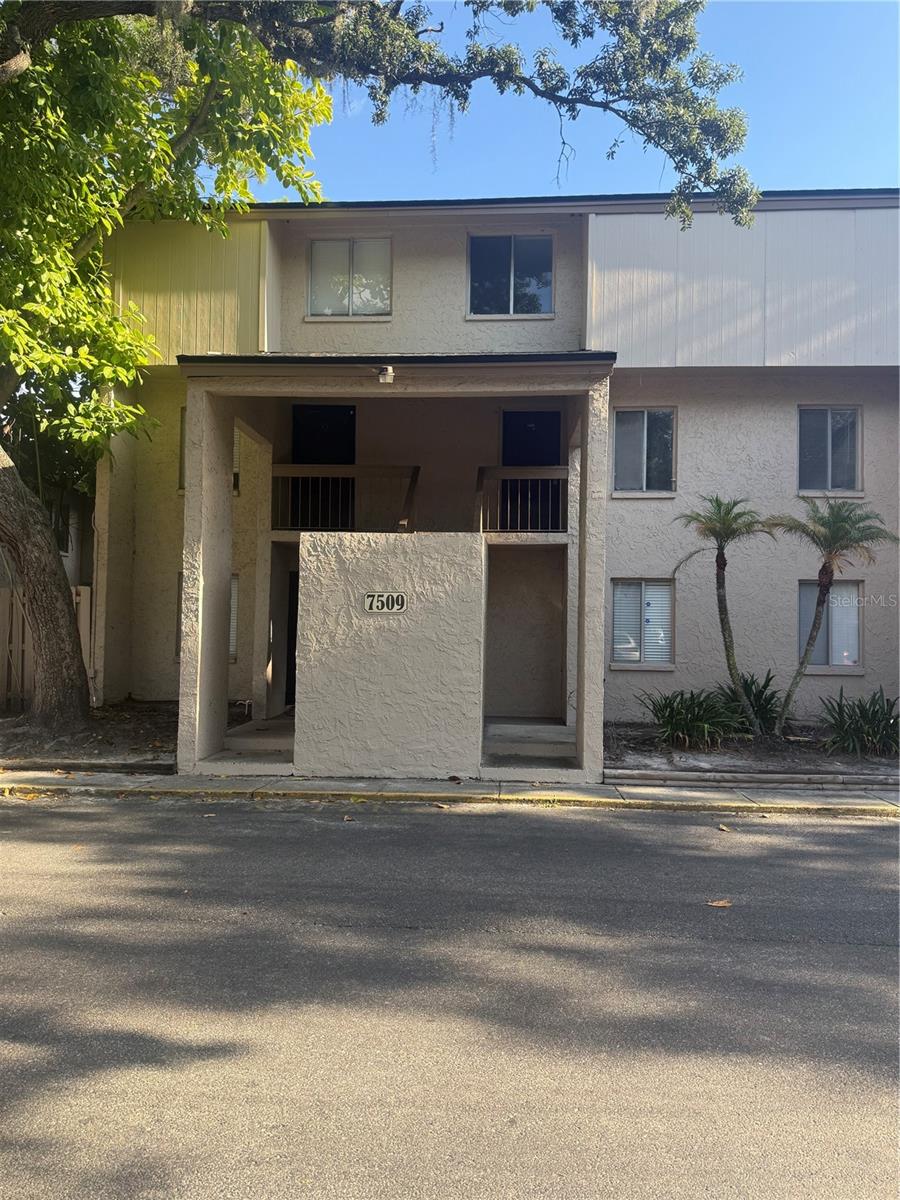 7509 Pitch Pine Cir #121, Tampa