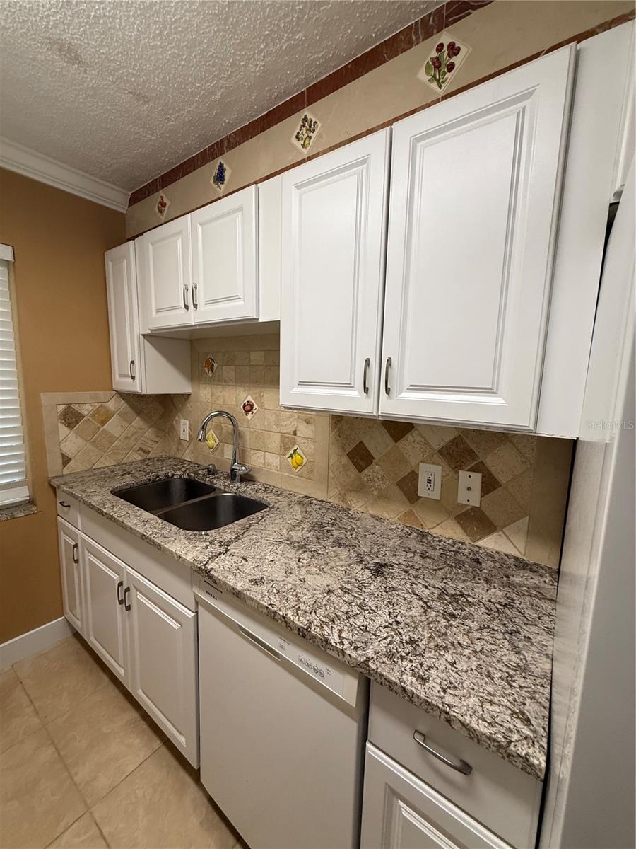 7509 PITCH PINE CIR #121