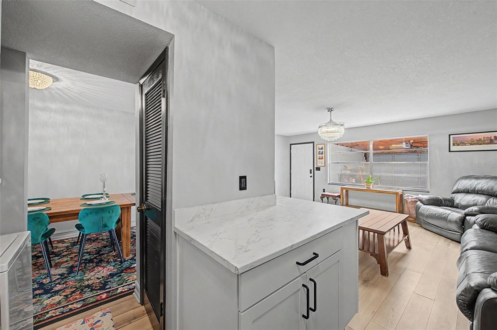 11923 DIETZ DR #8