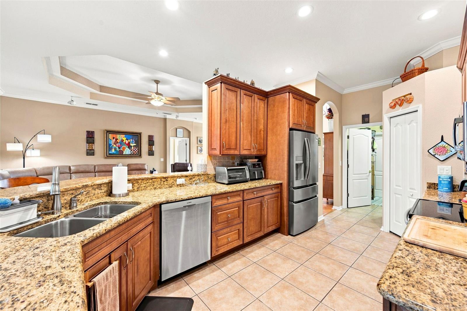 10531 MIRACLE LN