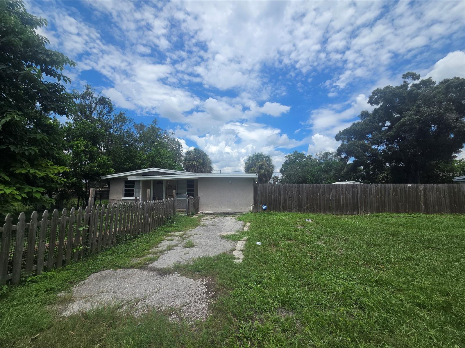 916 E 123RD AVE
