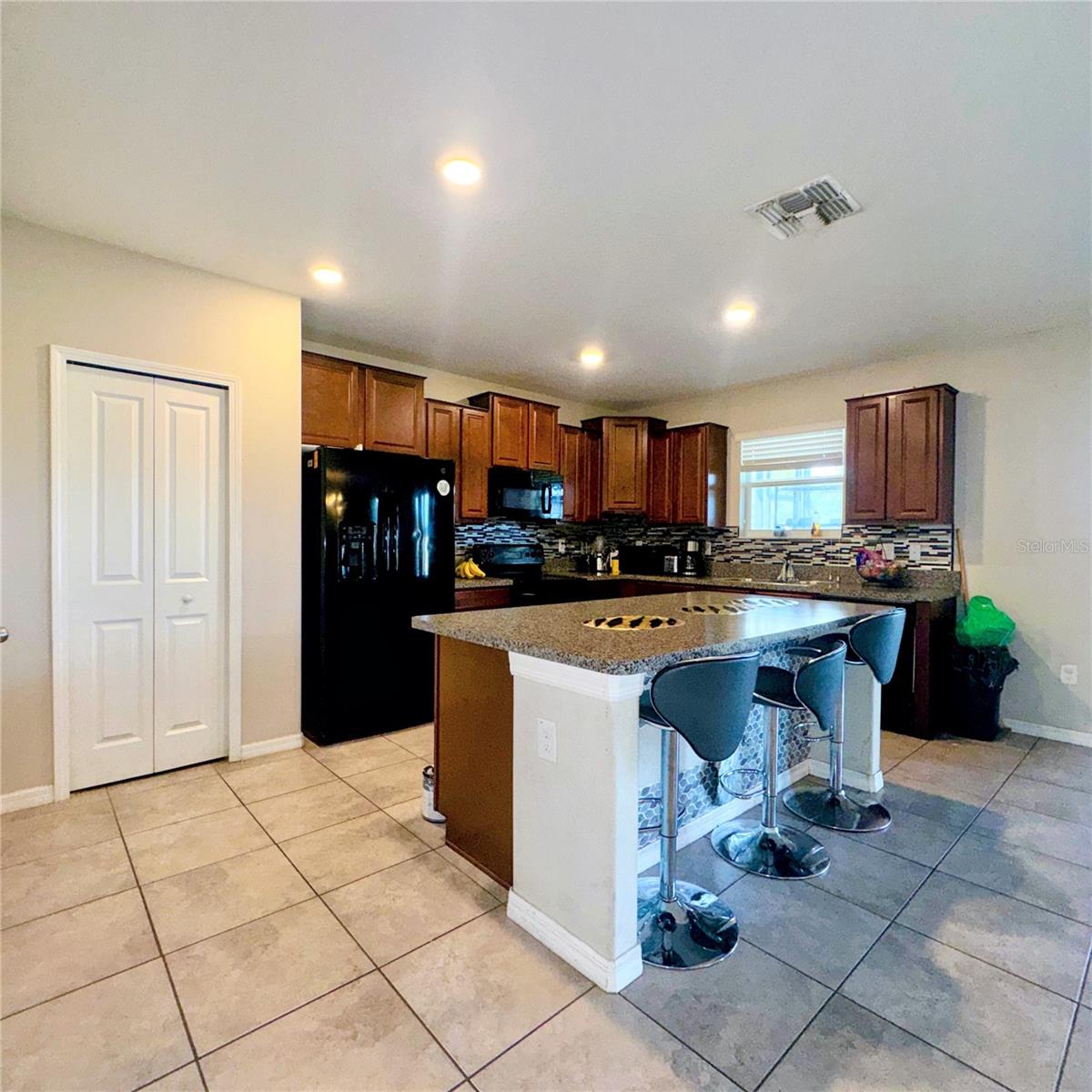 6711 TRENT CREEK DR