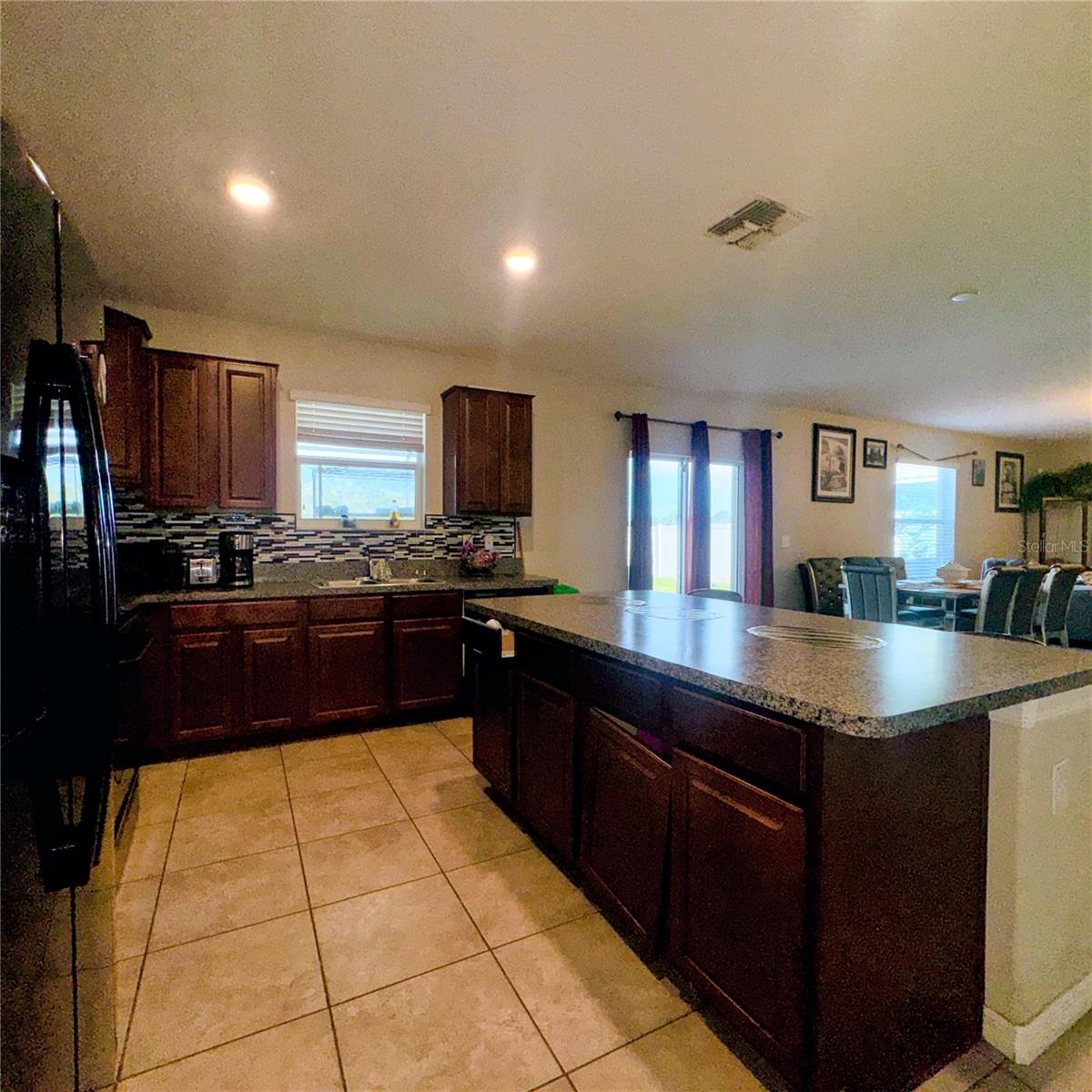 6711 TRENT CREEK DR