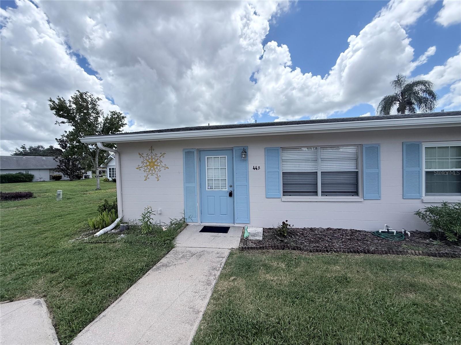 402 Dorchester Pl #44, Sun City Center