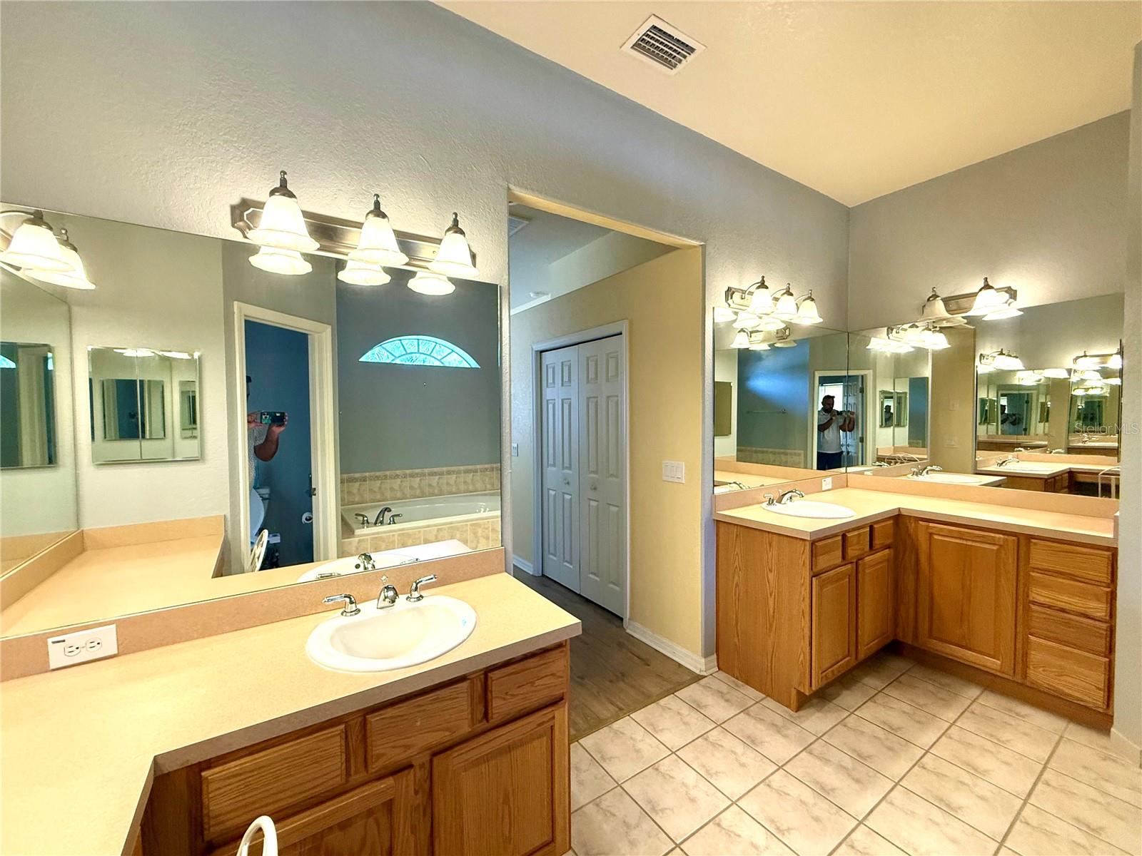 3735 GAVIOTA DR