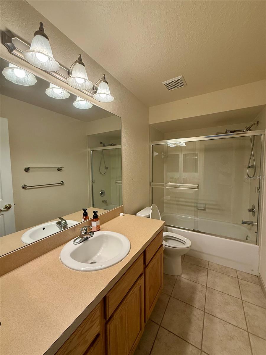 3735 GAVIOTA DR