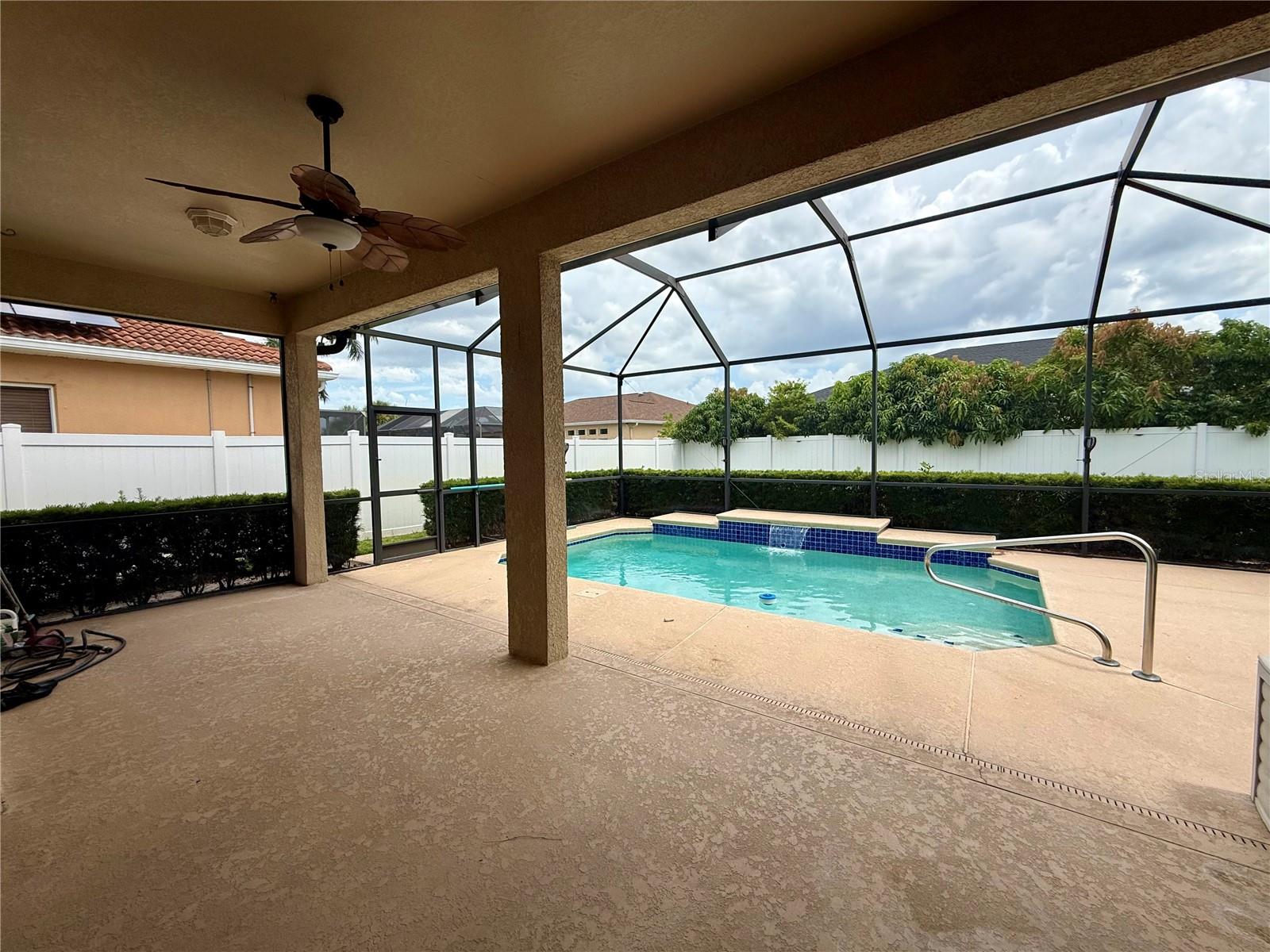 3735 GAVIOTA DR