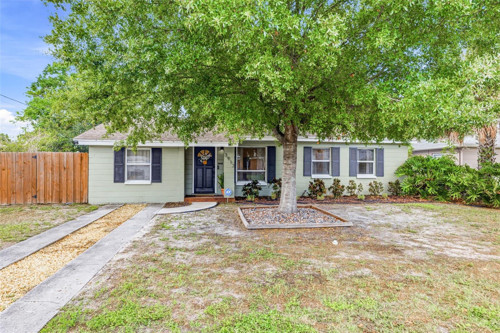 3913 W Wallace Ave, Tampa