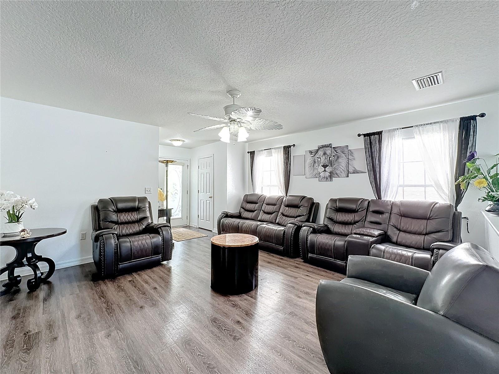 6312 MAGNOLIA TRAILS LN