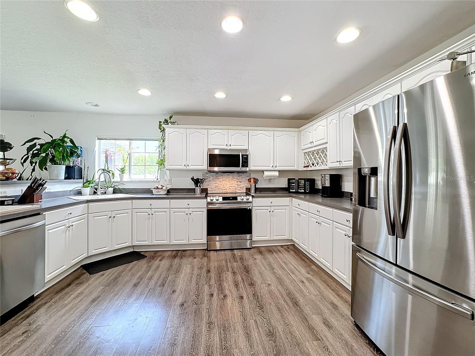 6312 MAGNOLIA TRAILS LN