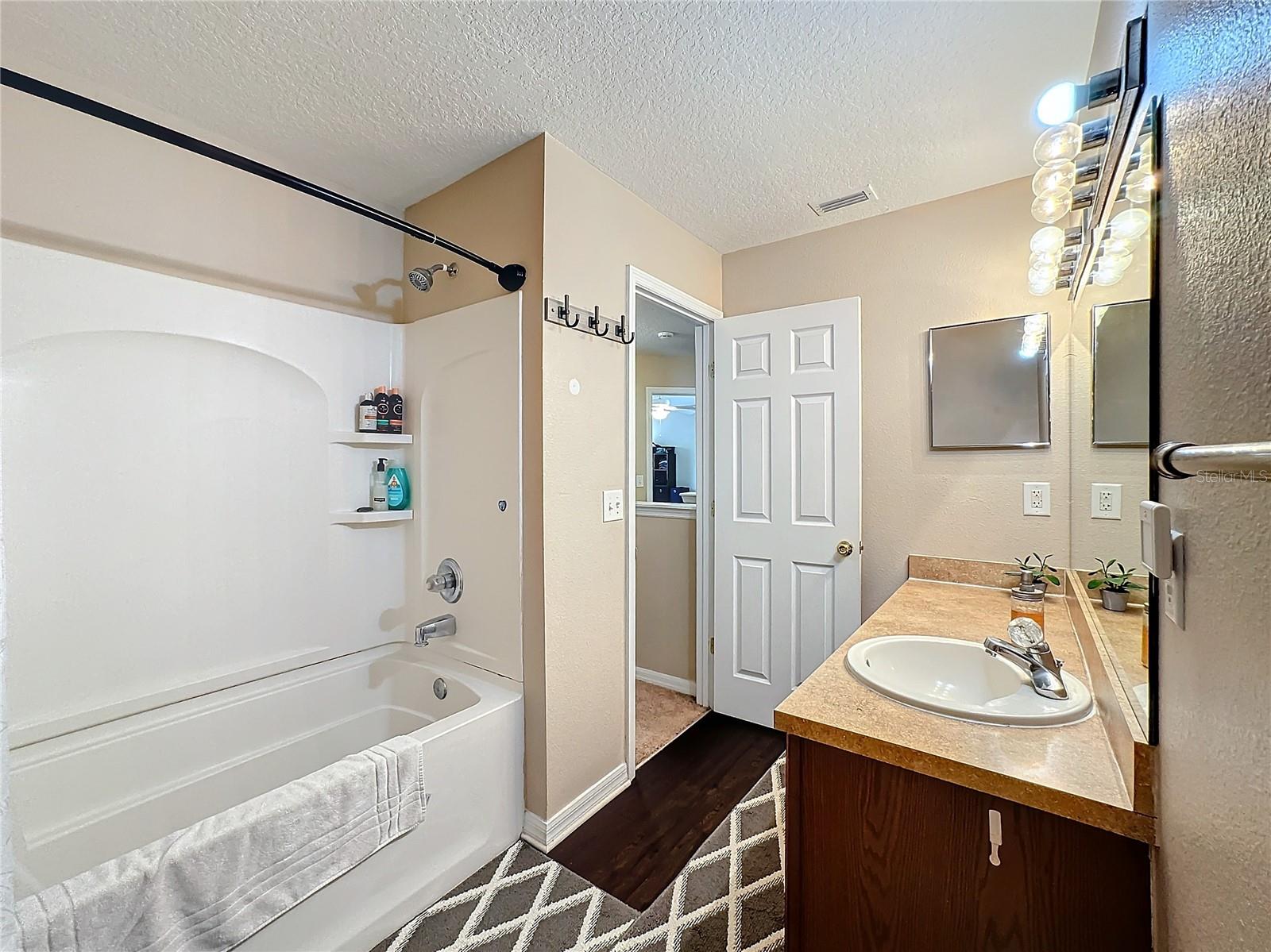 6312 MAGNOLIA TRAILS LN