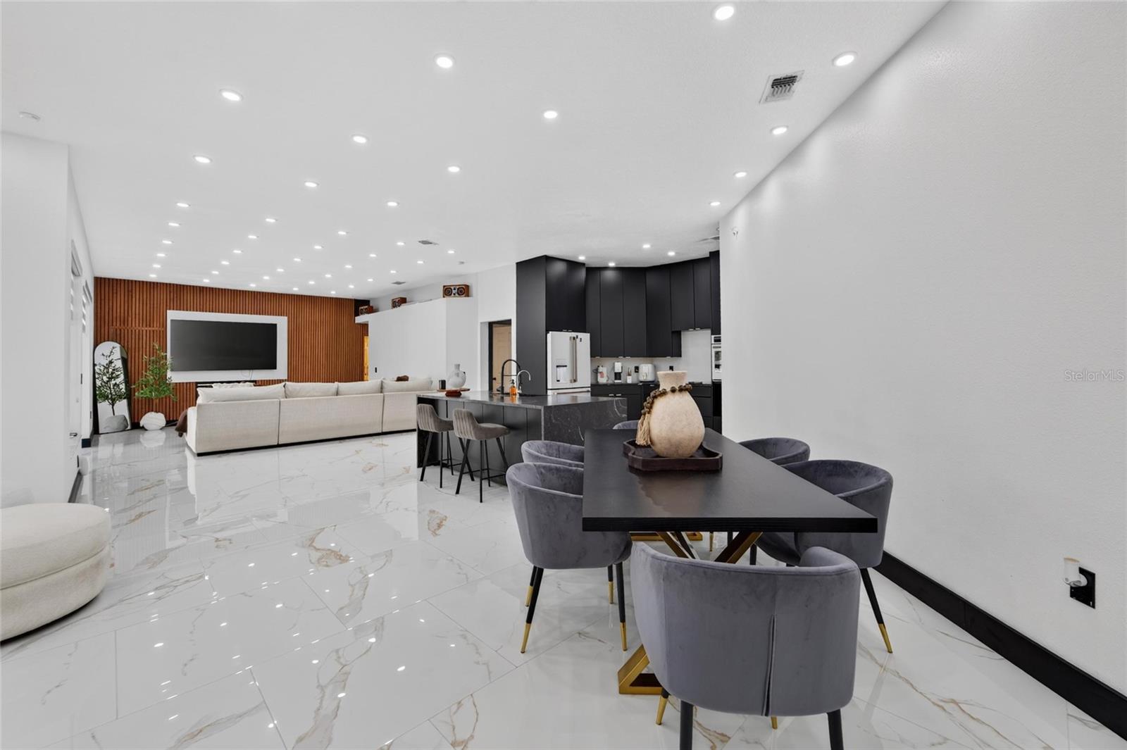 3926 NORTHRIDGE DR