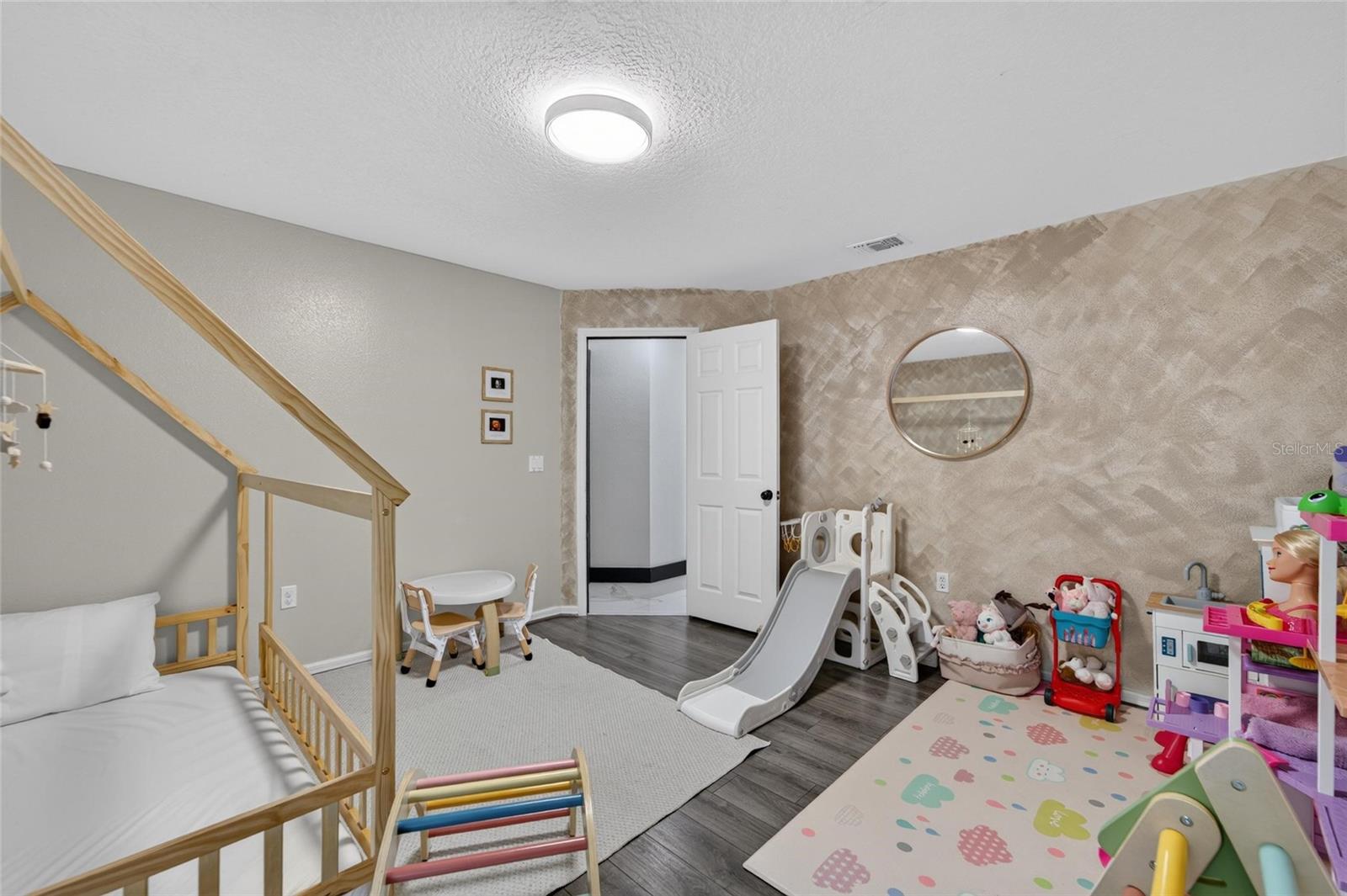 3926 NORTHRIDGE DR