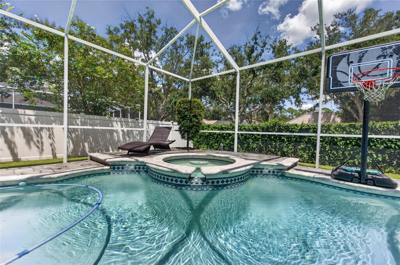 3926 NORTHRIDGE DR