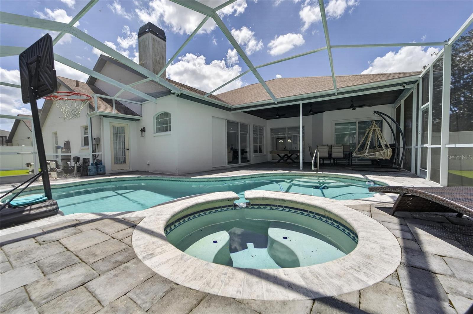 3926 NORTHRIDGE DR