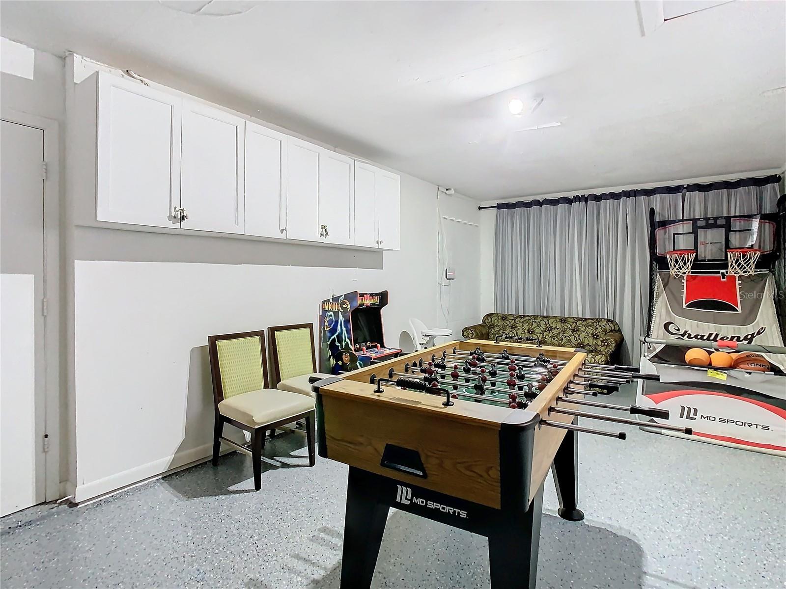 12438 CARDIFF DR