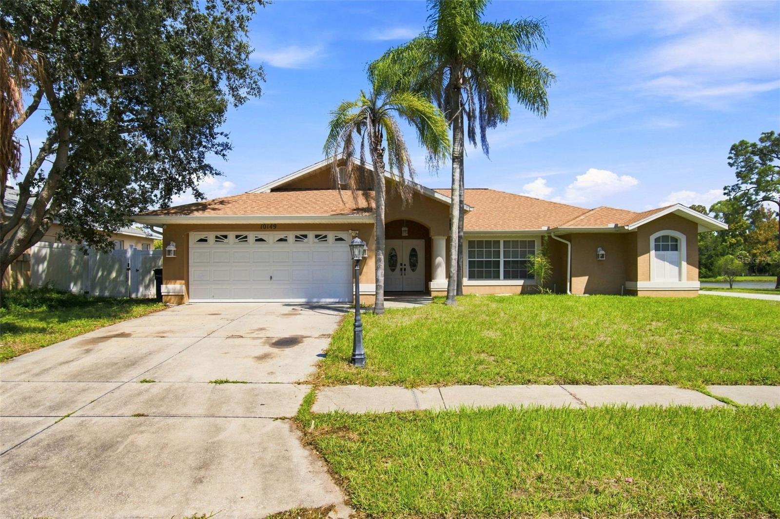 10149 BRIAR CIR