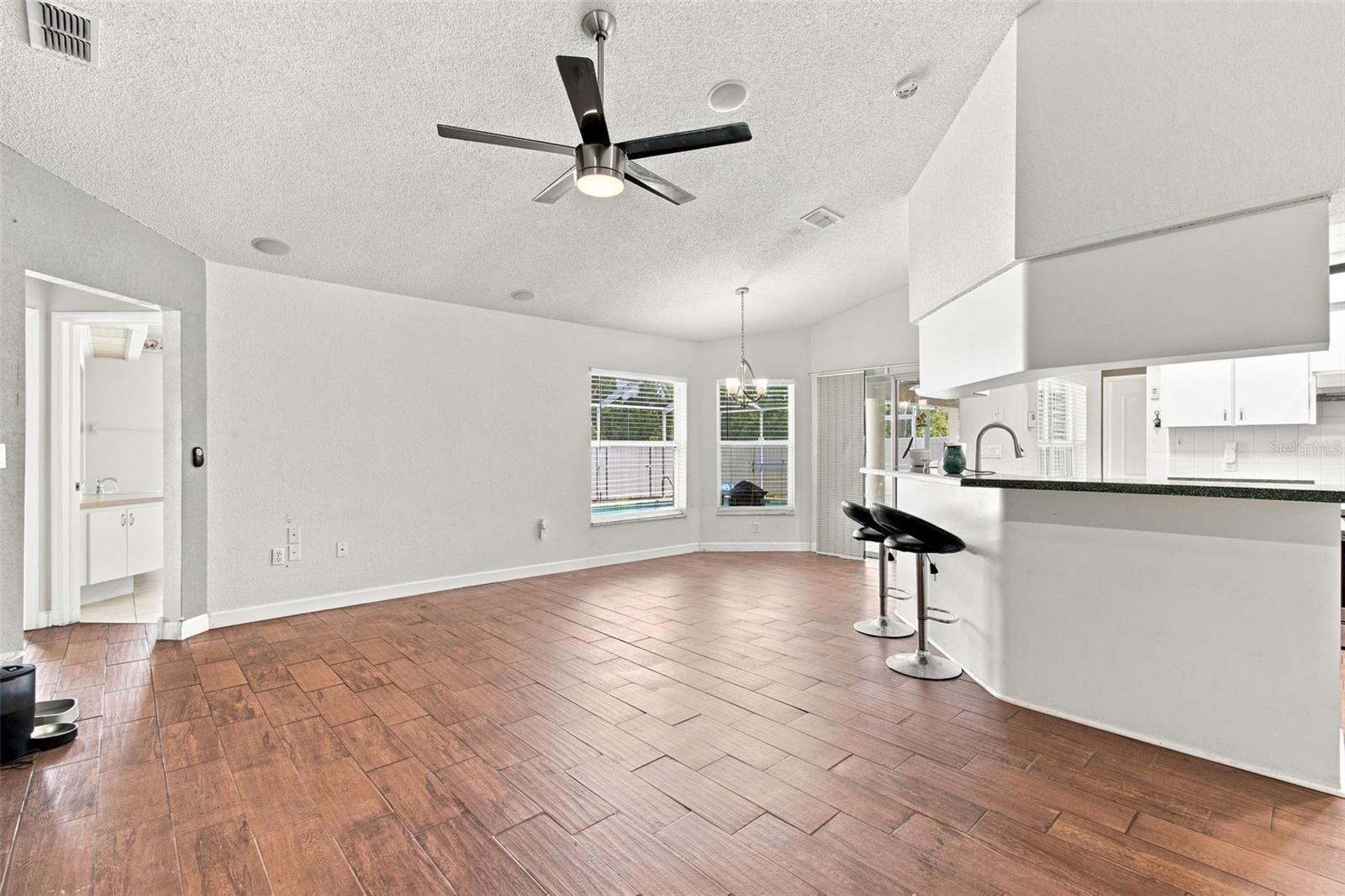 10149 BRIAR CIR
