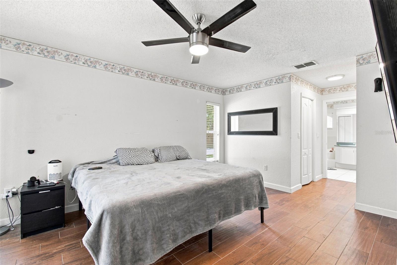 10149 BRIAR CIR