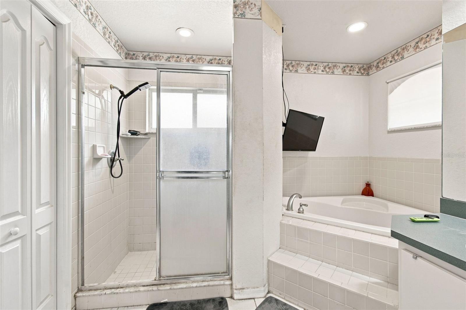 10149 BRIAR CIR