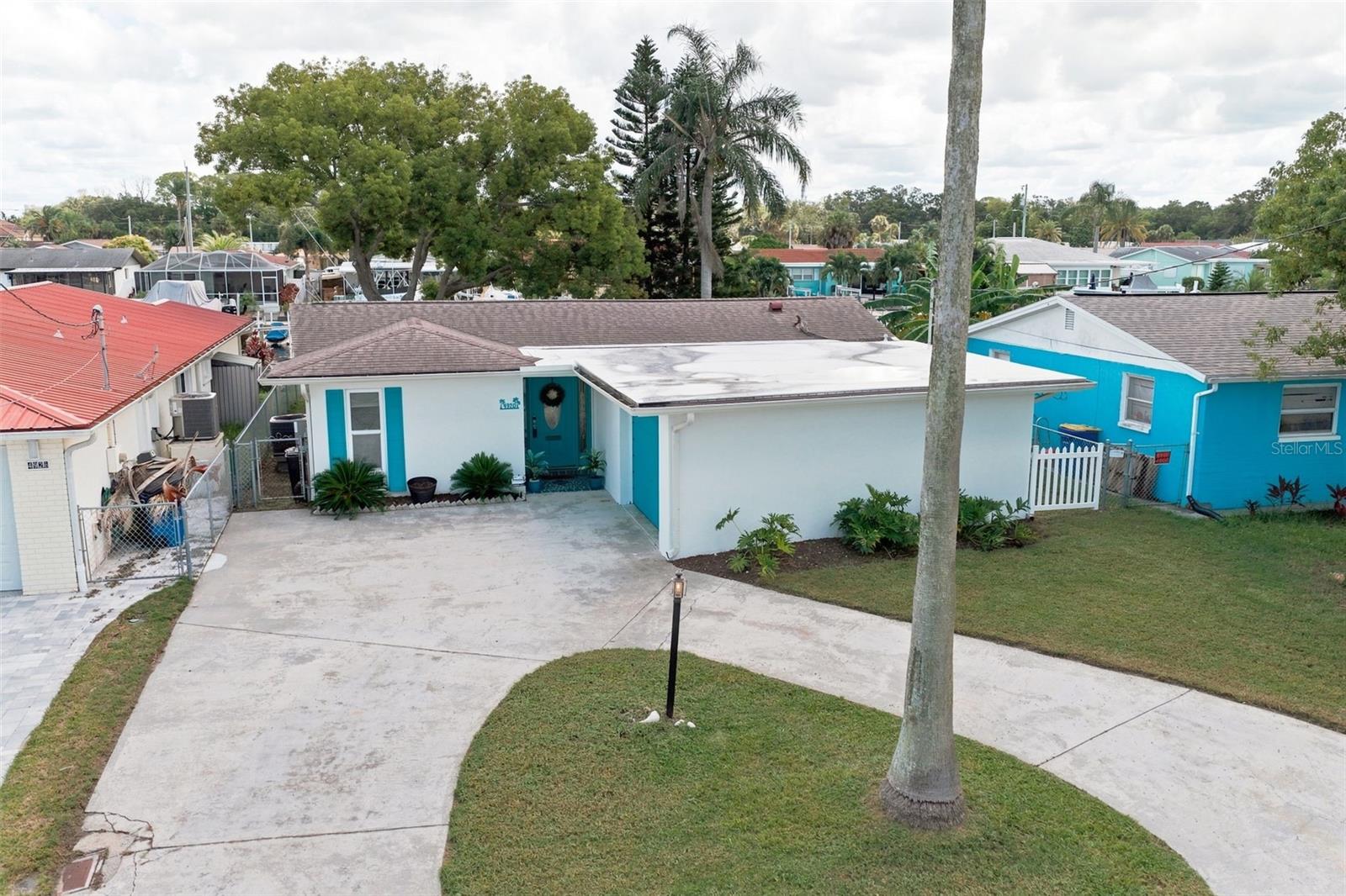 4920 PELICAN DR