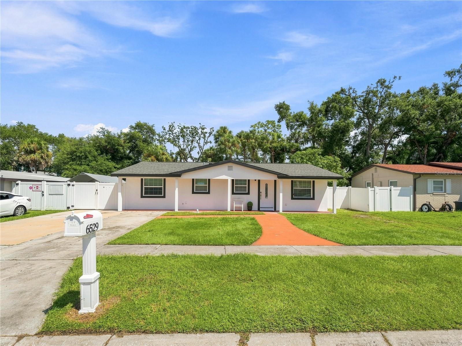 6529 LA MESA CIR