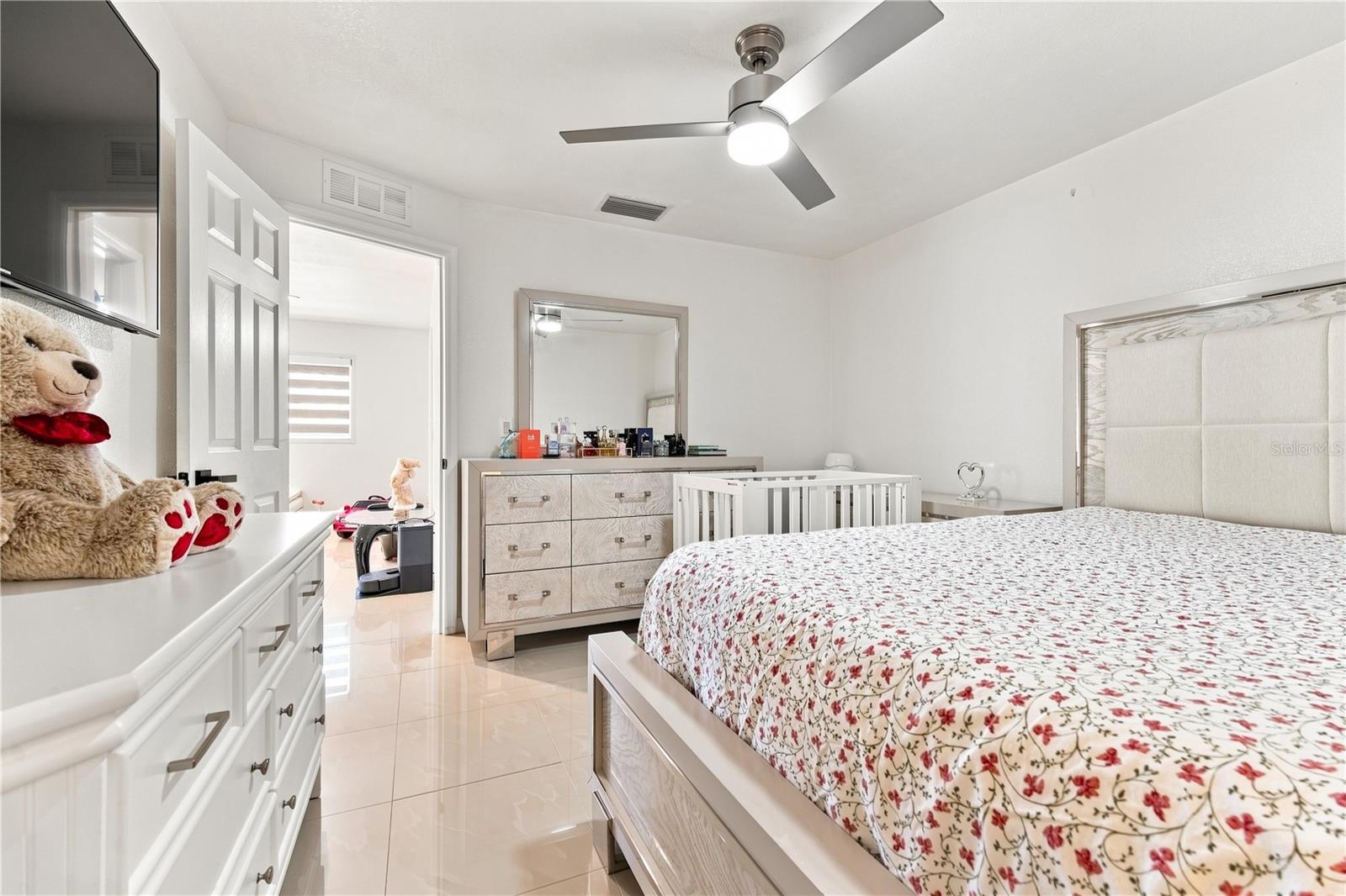 6529 LA MESA CIR