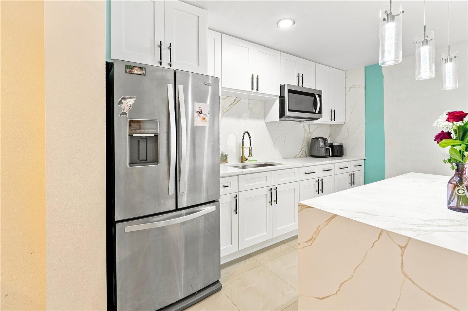 6529 LA MESA CIR
