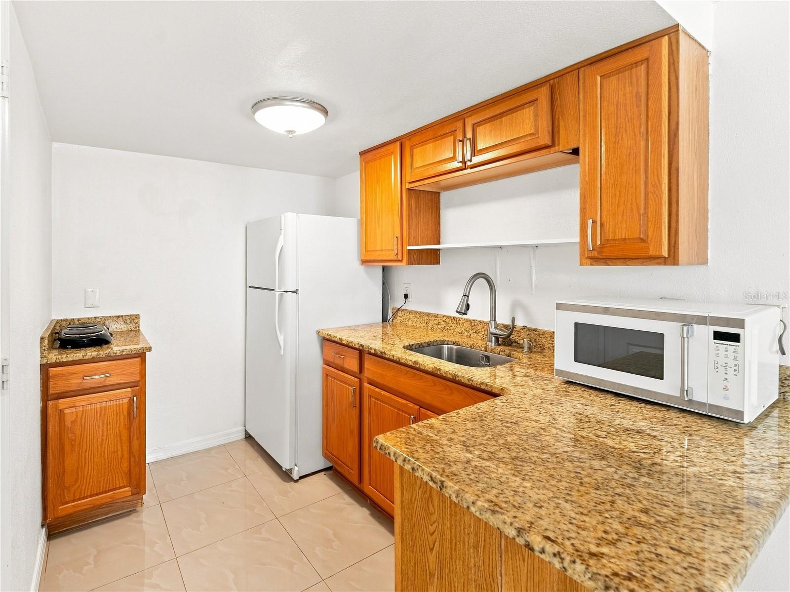 6529 LA MESA CIR