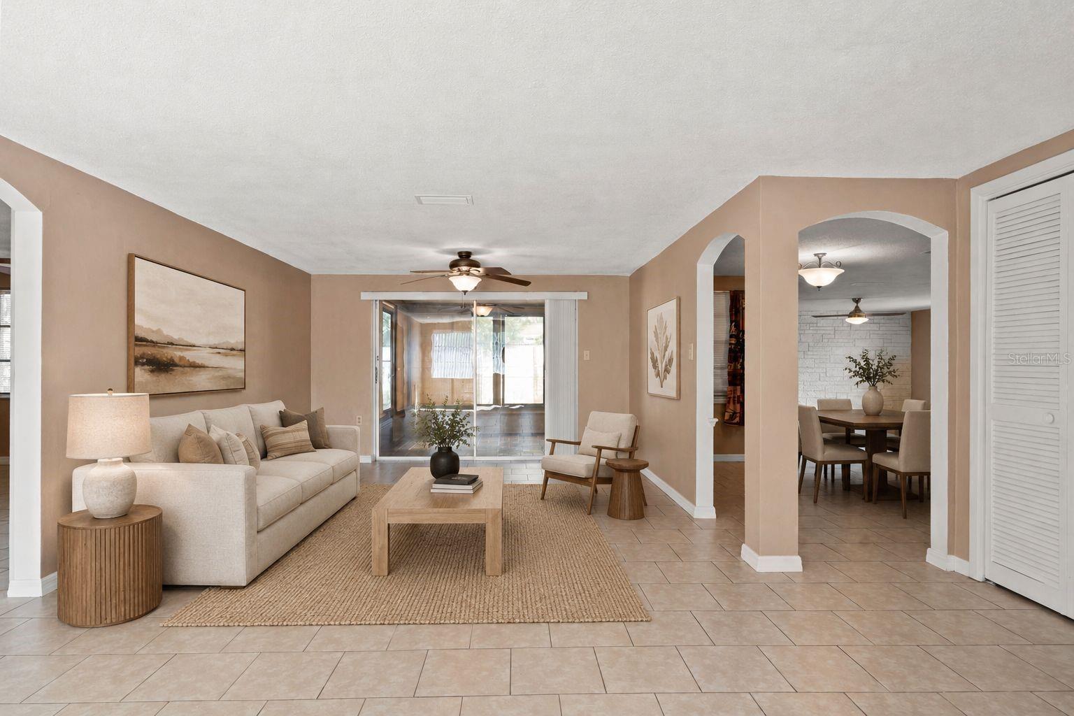 9926 LAKESIDE LN