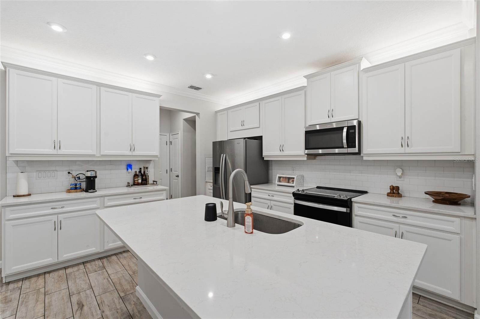 8342 WILDFLOWER GLEN AVE