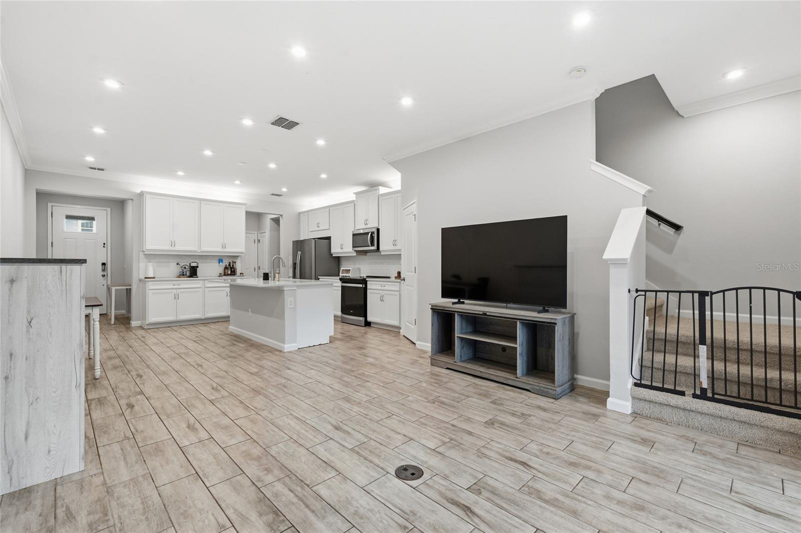 8342 WILDFLOWER GLEN AVE