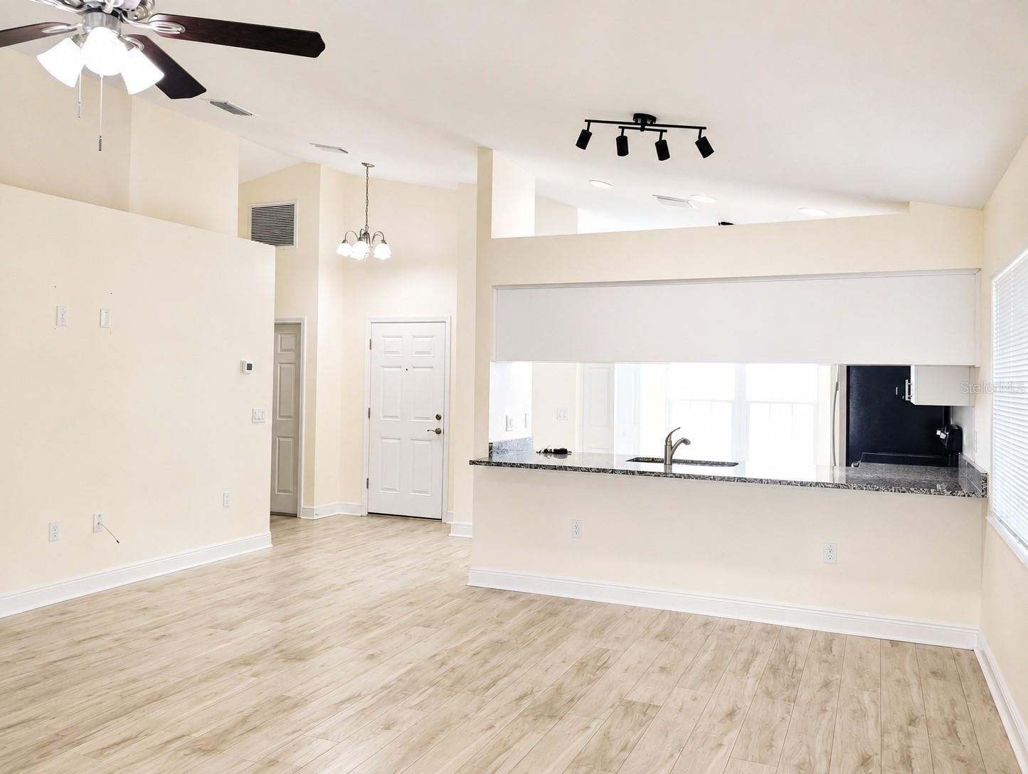 10114 BRIAR CIR