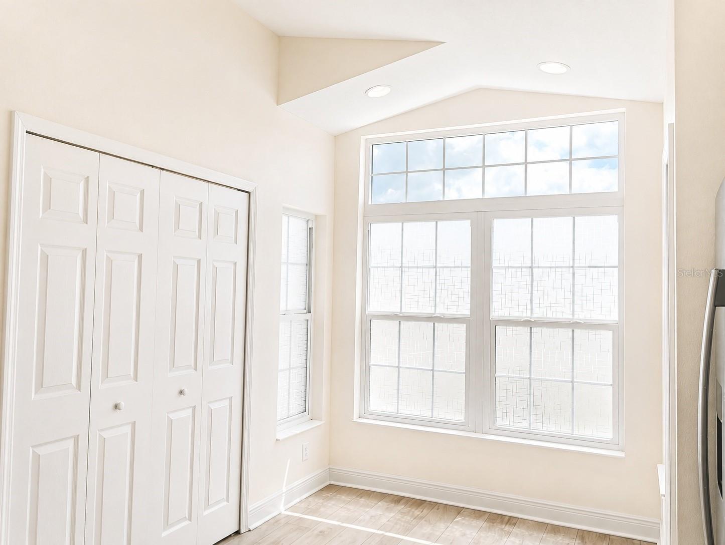 10114 BRIAR CIR