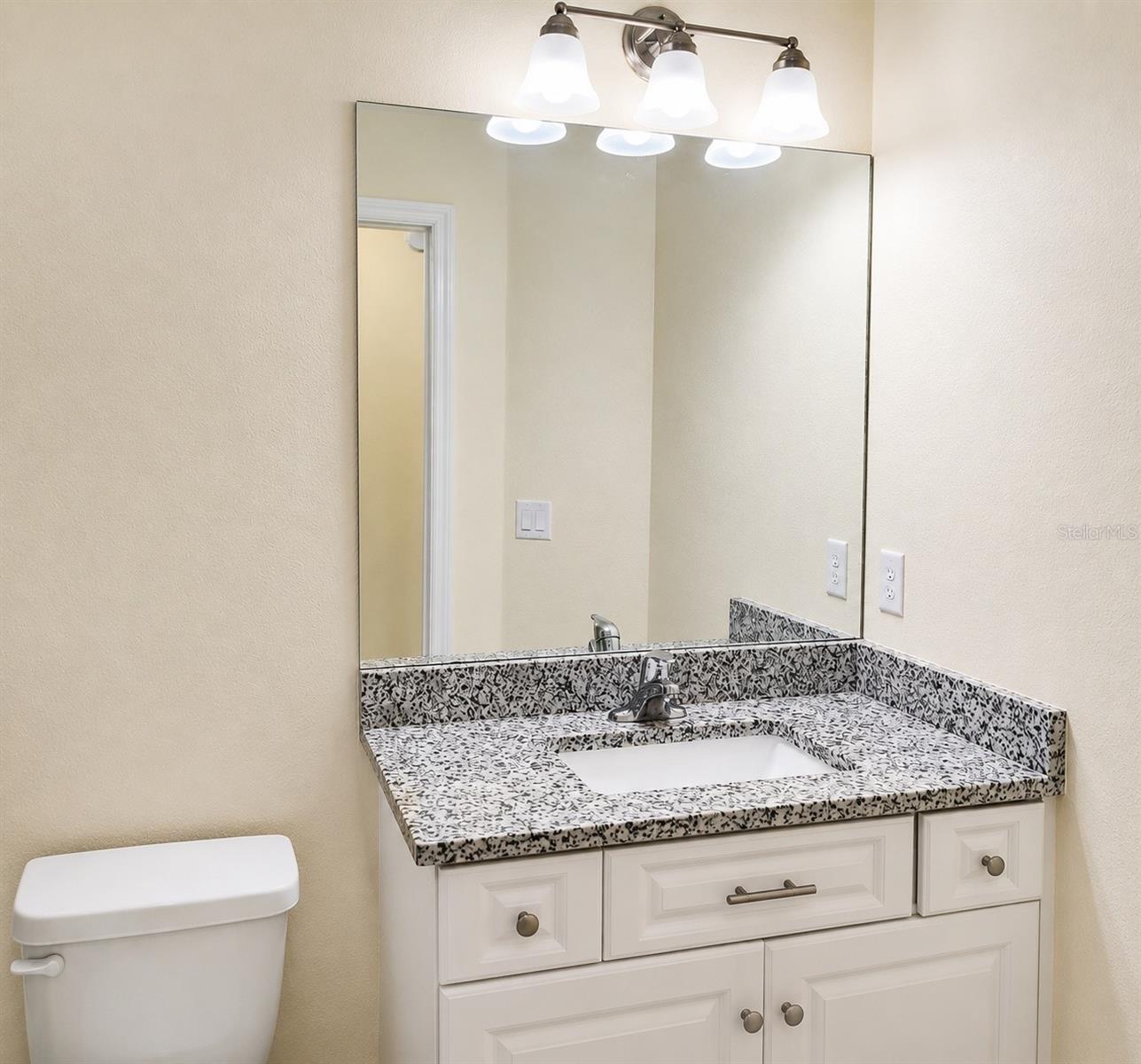 10114 BRIAR CIR