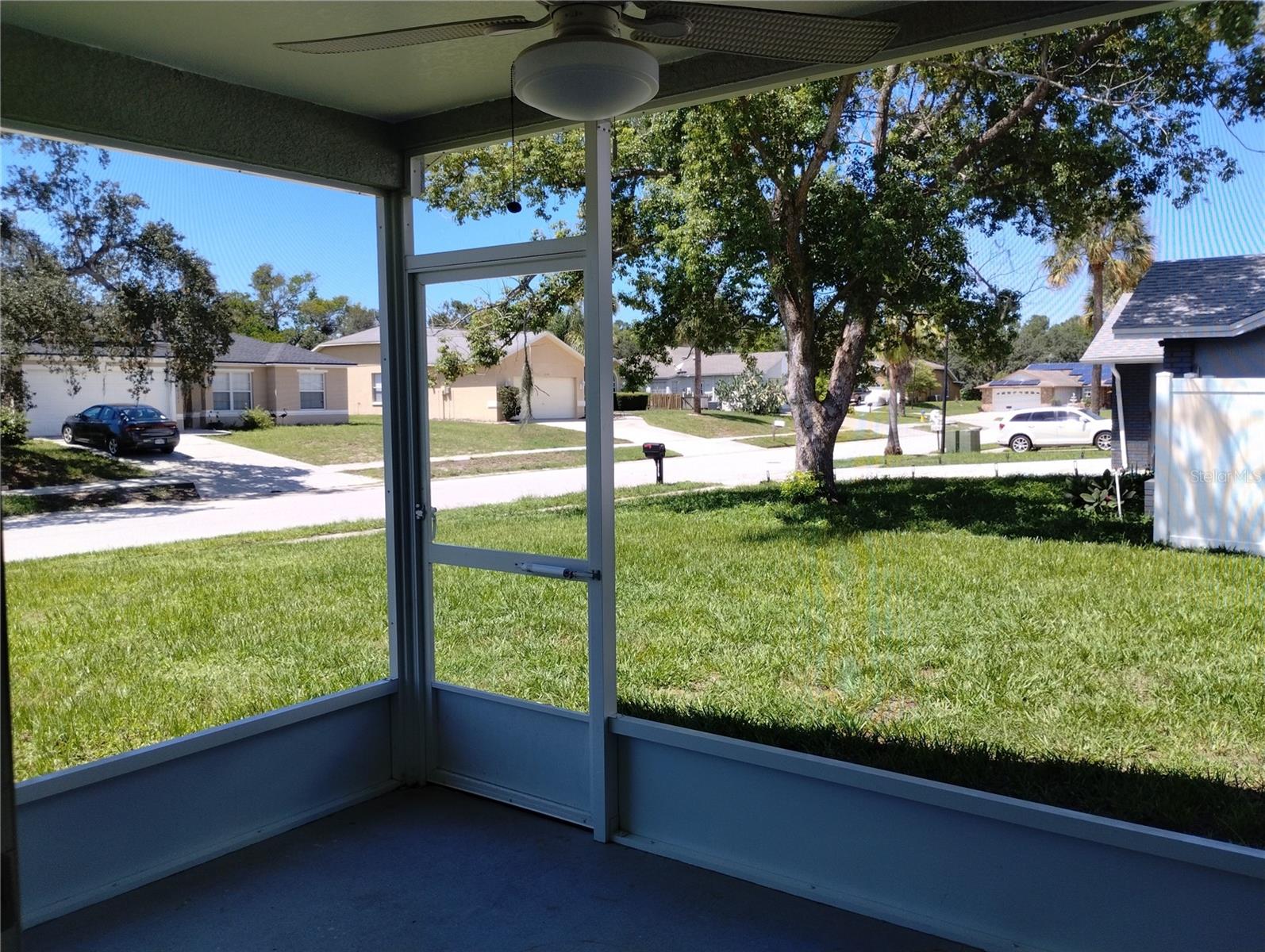 10114 BRIAR CIR