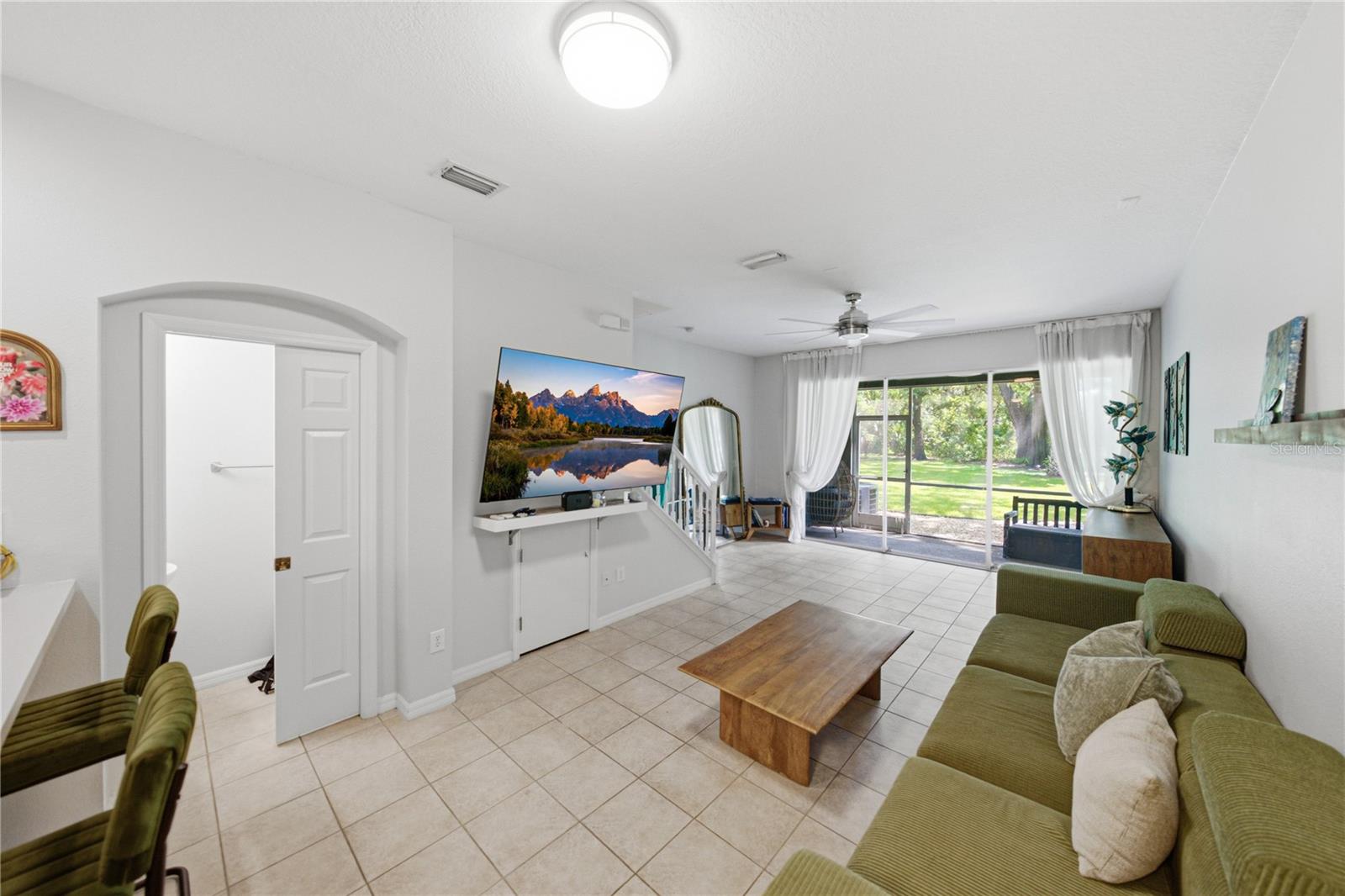 2405 EARLSWOOD CT